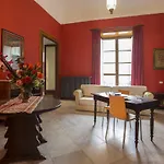 Casa Di Charme A Palazzo La Lumia