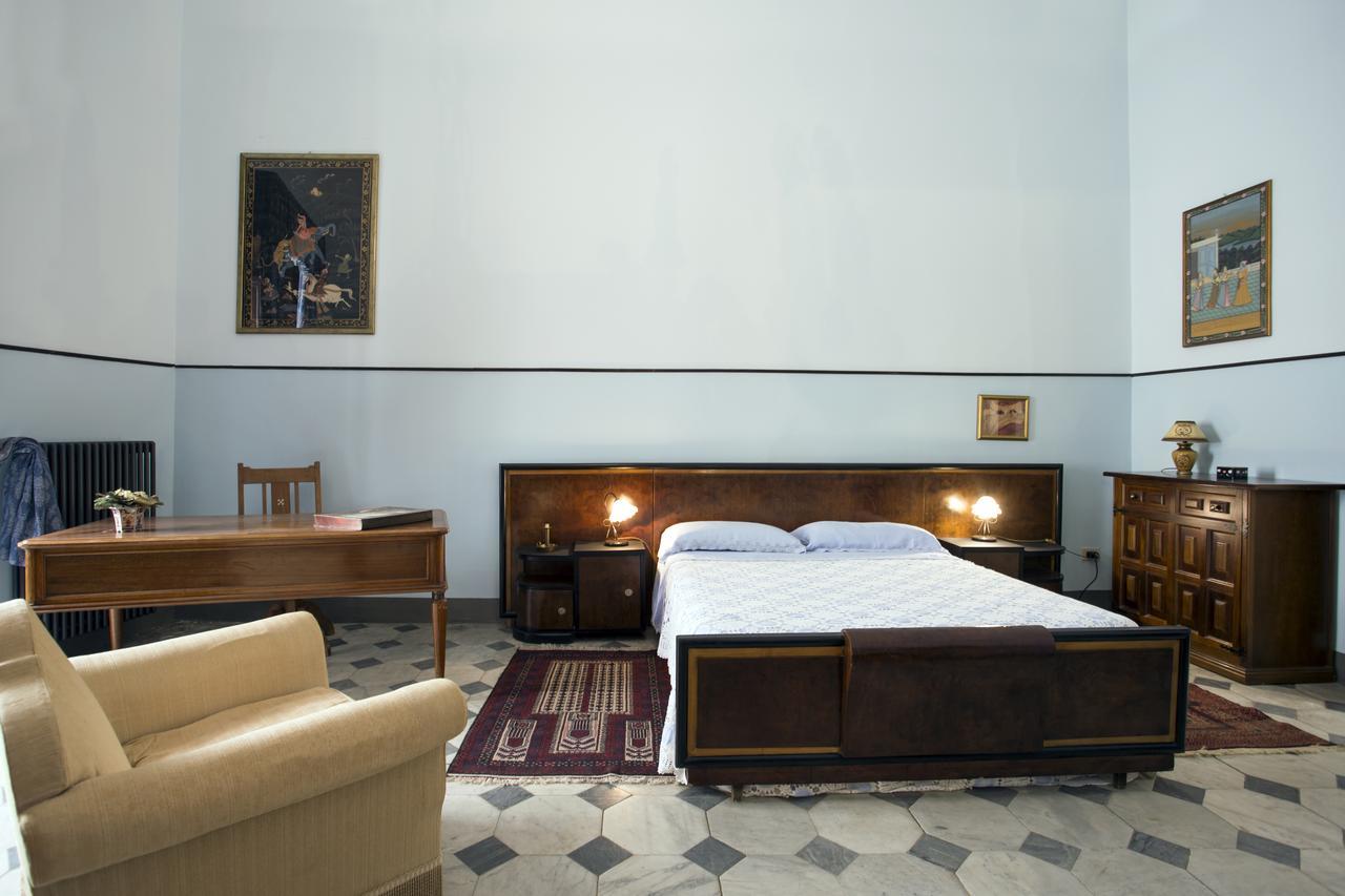 Casa Di Charme A Palazzo La Lumia Appartamento *